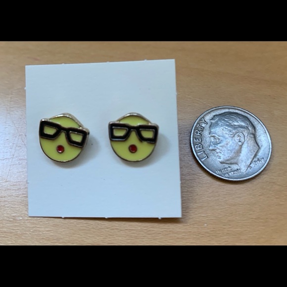 Emoji with glasses earrings - Picture 2 of 3